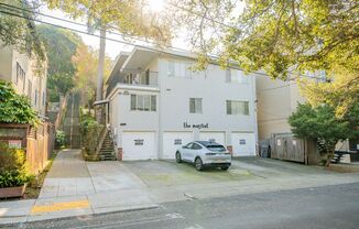 3084 Richmond Blvd