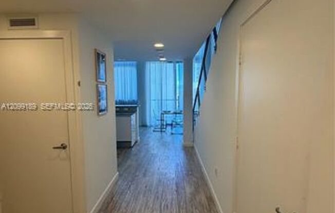 1 bed, 2 baths, $3,600, Unit # 811