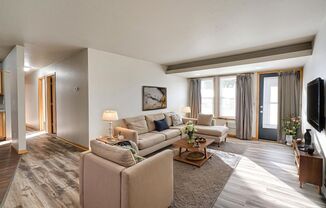 3 beds, 1.5 baths, 1,100 sqft, $1,199, Unit 247-302