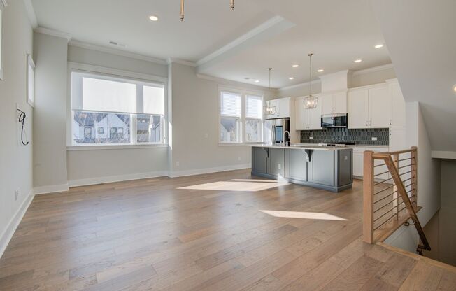 Modern Elegance in Waverly: 4 Bed, 3.5 Bath End Unit Townhome with High-End Finishes and Ideal City Living