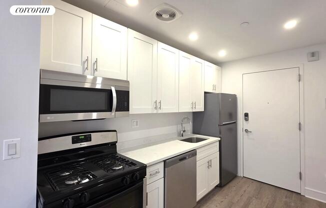 1 bed, 1 bath, $5,500, Unit 10I