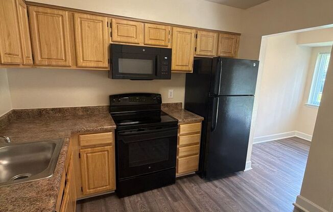 2 beds, 2 baths, 1,000 sqft, $1,990, Unit 14210 #A3