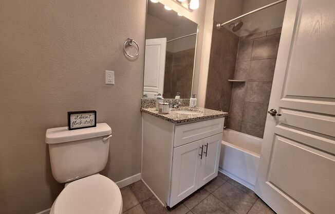 1 bed, 1 bath, 637 sqft, $1,490, Unit Unit 402