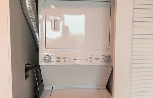 Studio, 1 bath, 422 sqft, $2,580, Unit 808