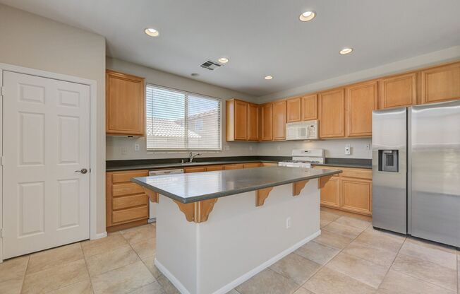 3 beds, 2 baths, $1,795