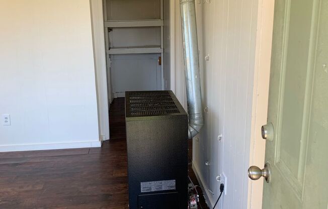 FREE FIRST MONTH'S RENT!!! Stunning 1 Bed, 1 Bath House in South Corvallis!