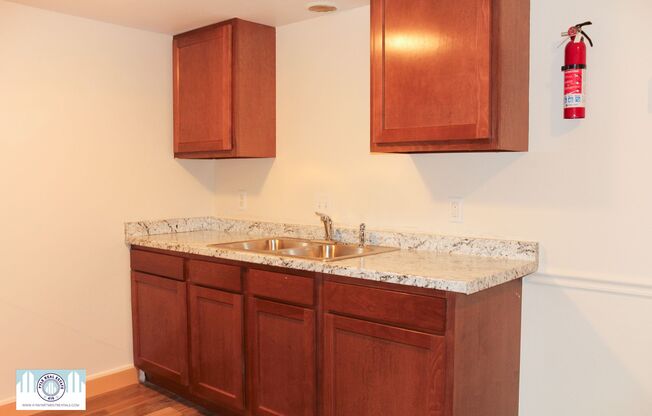Remodeled 1 bedroom in Washington Local