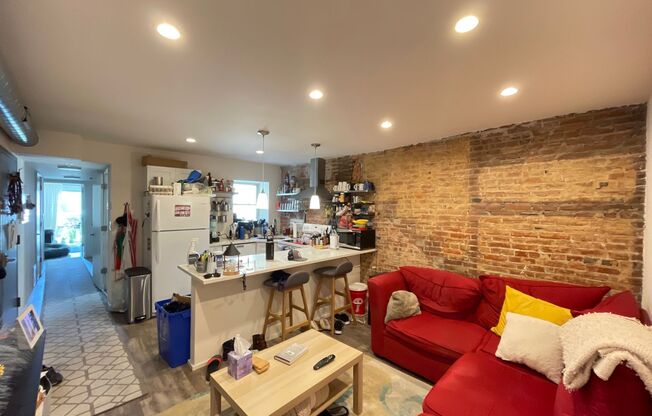 602-604 E. Girard Ave.