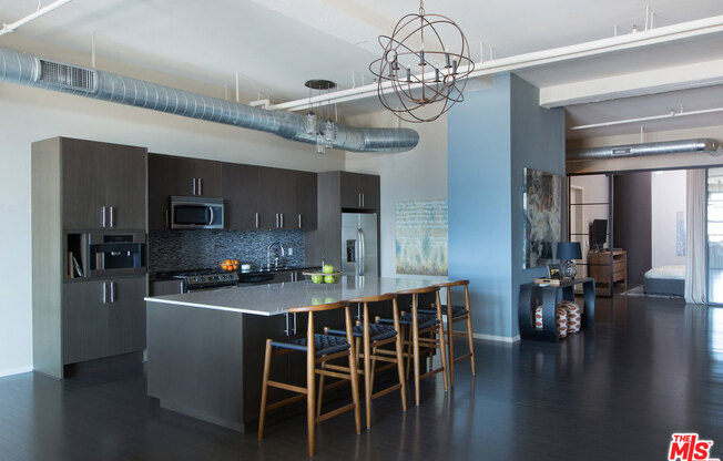 2 beds, 2 baths, 1,910 sqft, $6,995, Unit 612