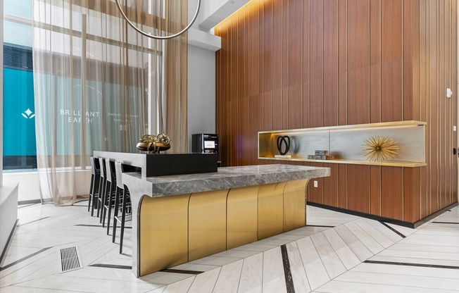 1 bed, 1 bath, 712 sqft, $6,500, Unit 538