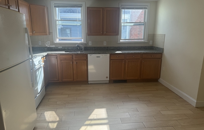 3 beds, 1 bath, 1,155 sqft, $3,750, Unit /