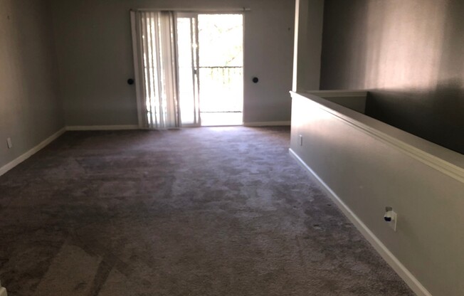 1 bed, 1.5 baths, $1,200