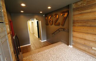 Studio, 1 bath, 392 sqft, $1,350, Unit 1D