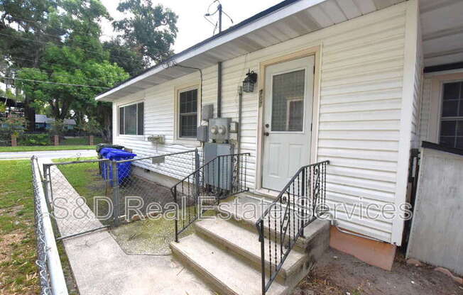 707 E LIME ST