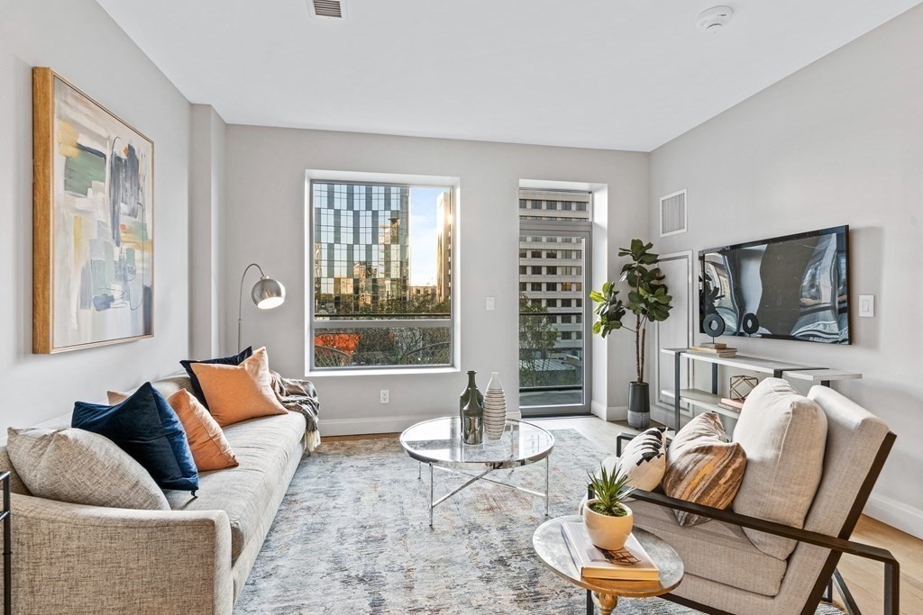100 shawmut Ave.