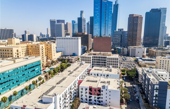 3 beds, 2 baths, 1,610 sqft, $8,000, Unit 612