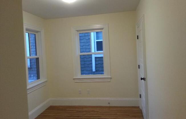 3 beds, 3 baths, 1,400 sqft, $5,400, Unit 2