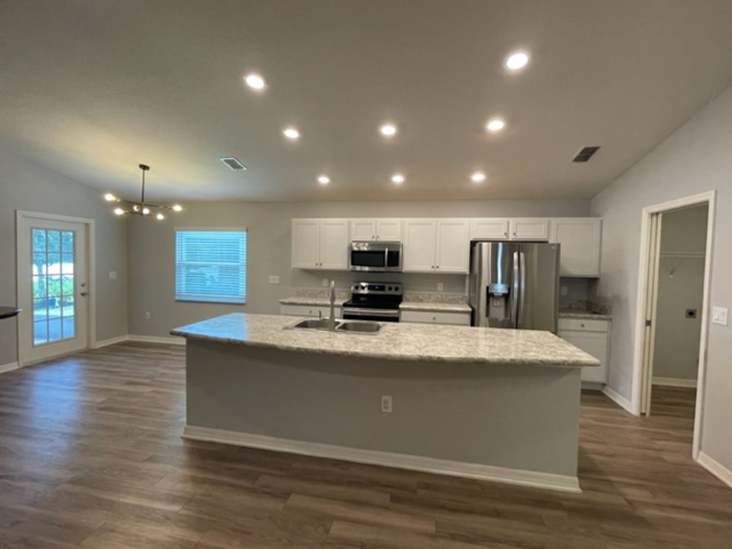 4/2 in Eagle Lake for Rent