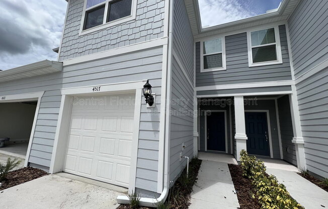 4517 SPARKLING SHELL AVE