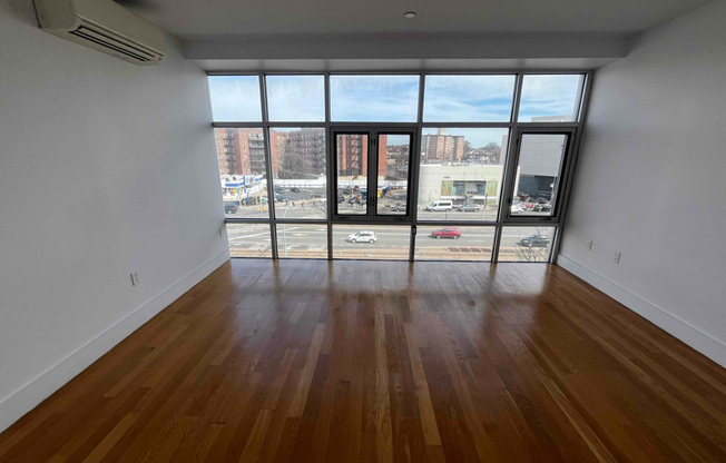 9002 QUEENS BLVD