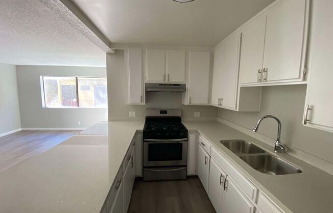 829 N Bunker Hill