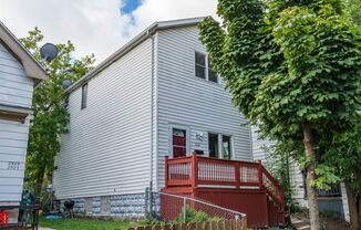 2529 West Maple Street