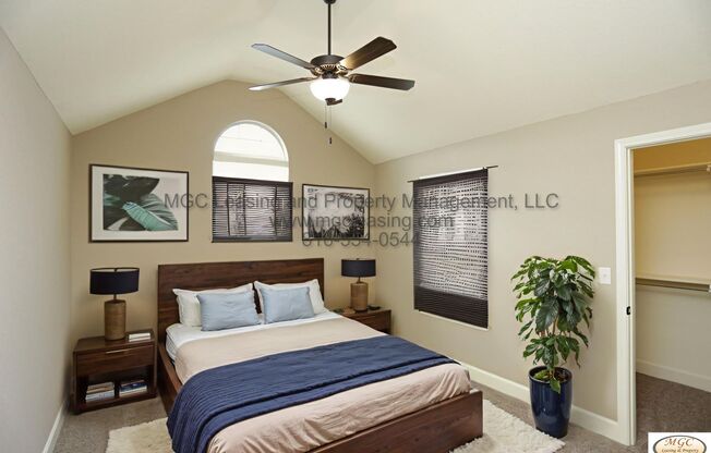 502 508 N FOXRIDGE DR