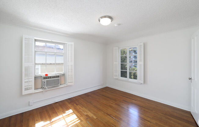 1284 1284 S Beverly Glen Blvd # 1284