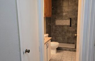 2 beds, 1 bath, $1,175