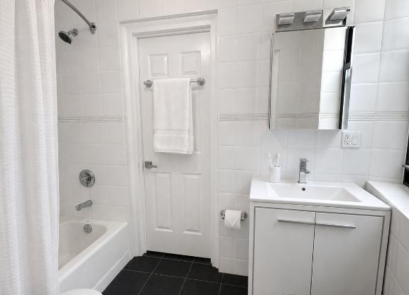 5 beds, 5 baths, 2,800 sqft, $16,000, Unit 1A