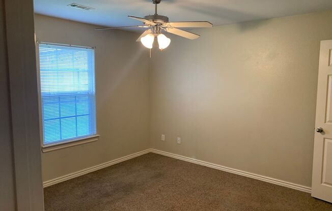 3 BR/2BA in Centerton Available Mid December