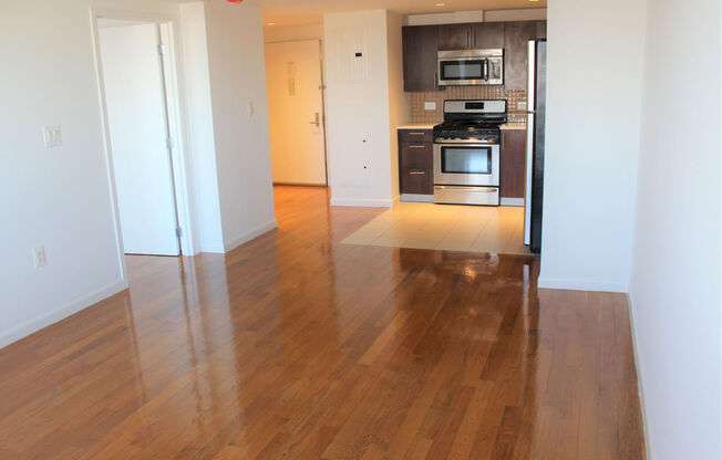 1 bed, 1 bath, 673 sqft, $3,300