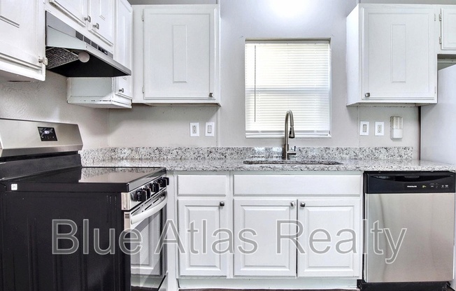 2706 W COLORADO BLVD