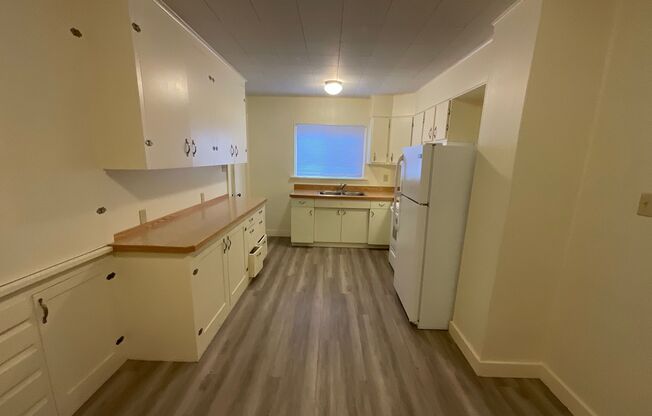 Carpenter 4-plex