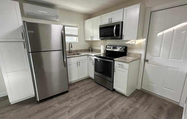 816 10 ST SW