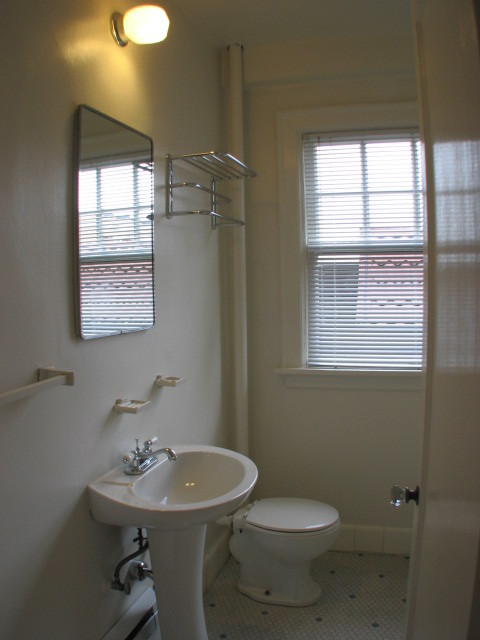 2 beds, 1 bath, 765 sqft, $1,850, Unit 103