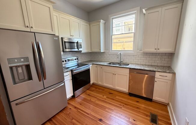 3 Bedroom 3 Bath Apartment - Downtown Charleston