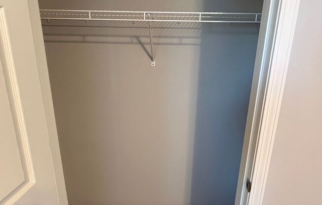 2 beds, 2 baths, $900, Unit 374E