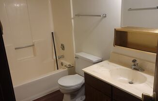 1 bed, 1 bath, $725, Unit 3633 Fairfax Street, 221