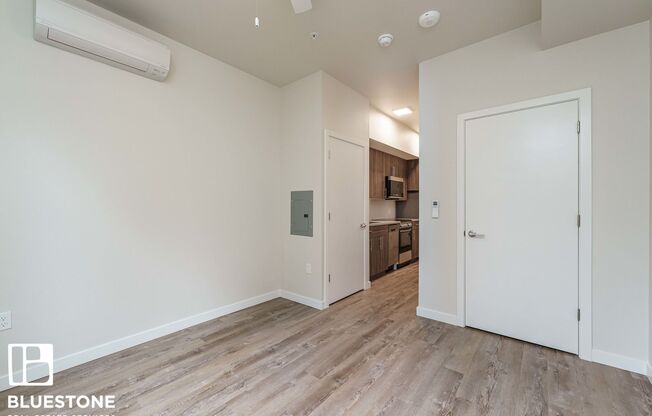 1 bed, 1 bath, 648 sqft, $1,595, Unit 202