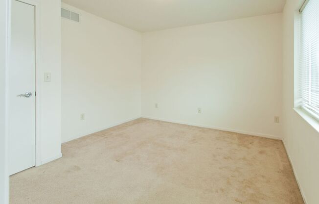 2 beds, 2.5 baths, 1,388 sqft, $1,950, Unit 59