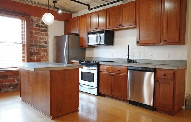 78 WATSON ST