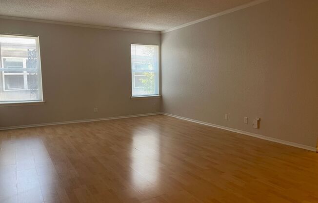 2 beds, 1 bath, 992 sqft, $1,414, Unit ABB-1-218
