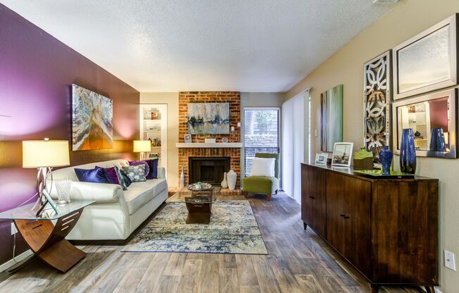 1 bed, 1 bath, 713 sqft, $845, Unit 1018