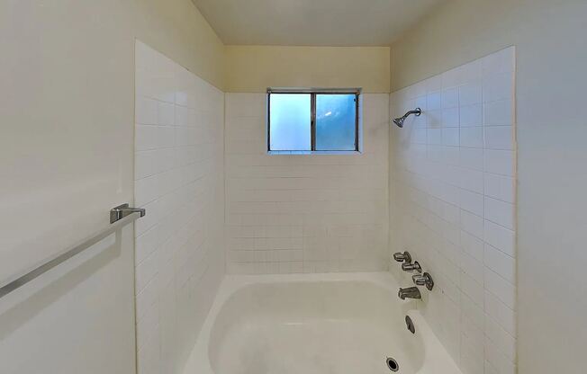 1488-1494 Valle Vista Ave