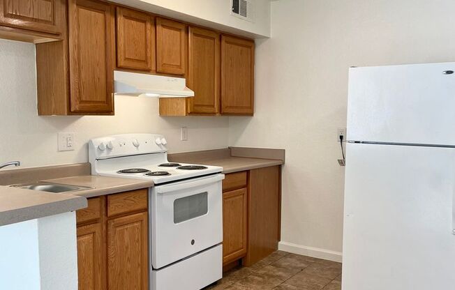 2 beds, 1 bath, 1,100 sqft, $1,187, Unit 4