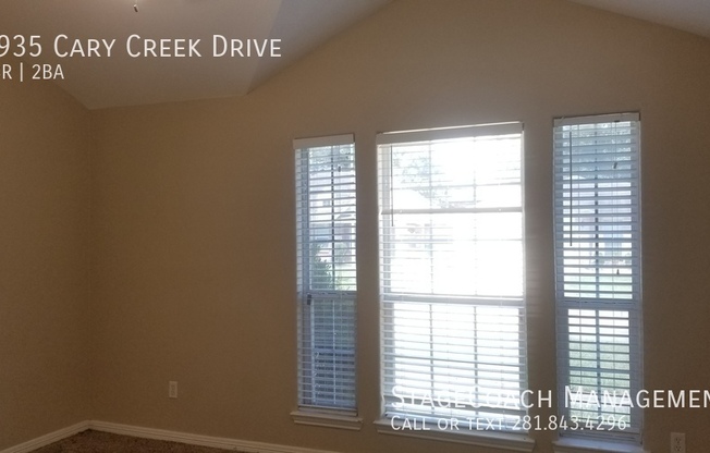3935 CARY CRK DR