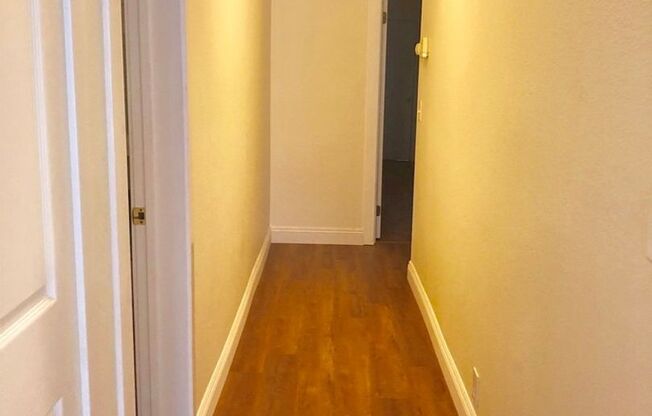 2 beds, 1 bath, 750 sqft, $1,995, Unit 1219 1/2 E St