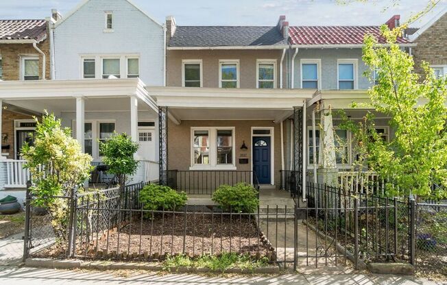 1937 Bennett Pl NE