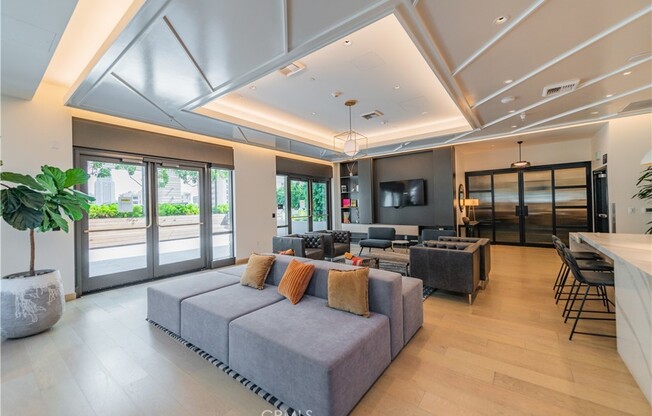 1 bed, 1 bath, 711 sqft, $2,800, Unit 1414